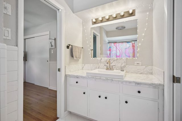 1022 Bardfield Avenue, Garland, TX 75041