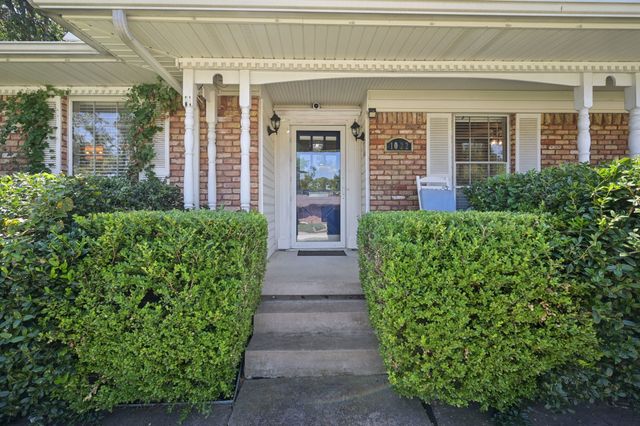 1022 Bardfield Avenue, Garland, TX 75041