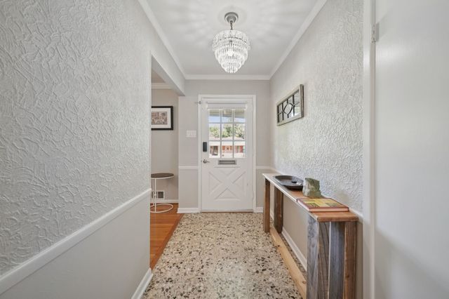 1022 Bardfield Avenue, Garland, TX 75041