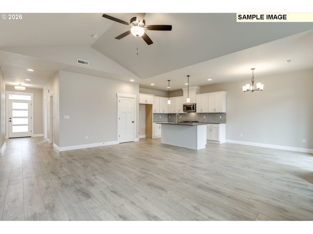 1573 Ne Wiley Ln 19, Estacada, OR 97023