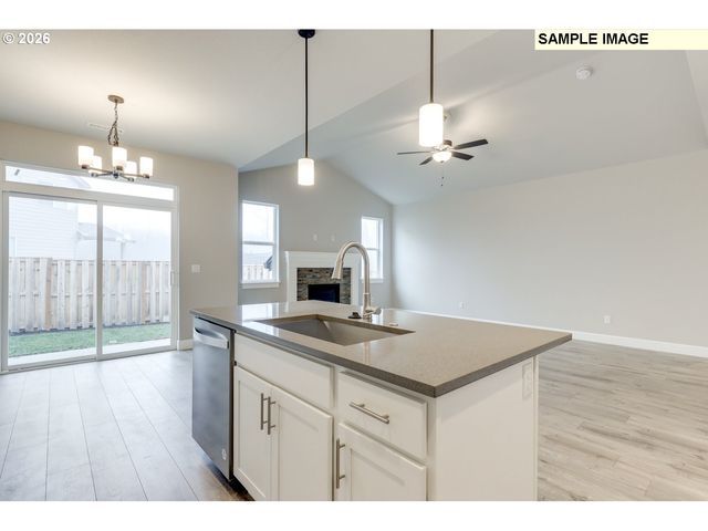 1573 Ne Wiley Ln 19, Estacada, OR 97023