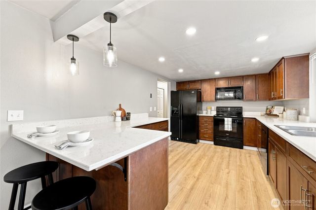2321 NE Eton Lane, Bremerton, WA 98311