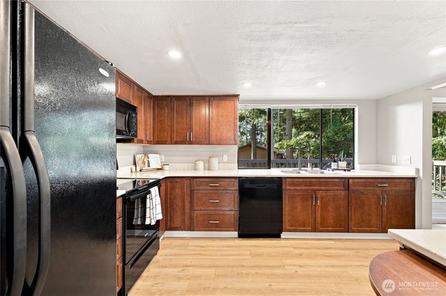 2321 NE Eton Lane, Bremerton, WA 98311