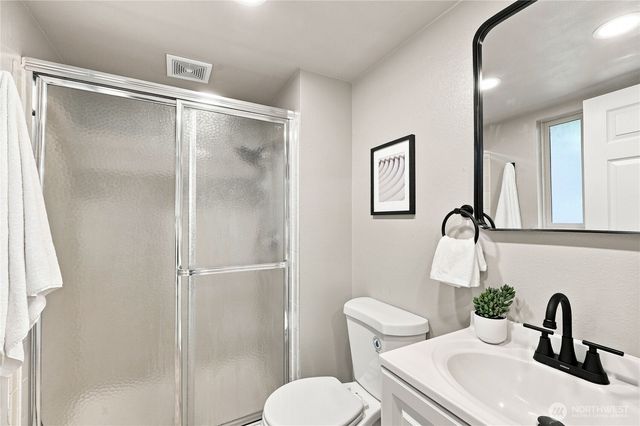 2321 NE Eton Lane, Bremerton, WA 98311