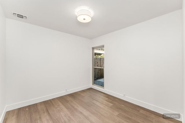 9 Blue Heron Ct, Sacramento, CA 95833