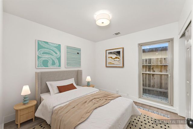 9 Blue Heron Ct, Sacramento, CA 95833