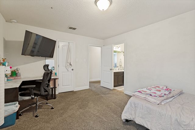 646 Sea Eagle, San Antonio, TX 78253