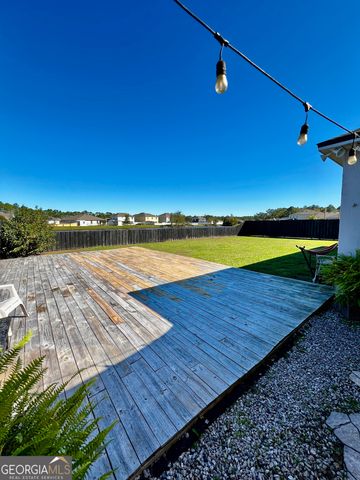 125 Walnut Way, Kingsland, GA 31548