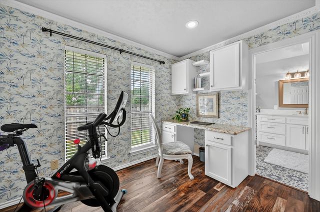200 Cross Timbers Drive, Double Oak, TX 75077