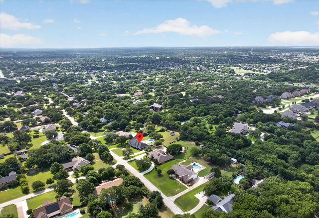 200 Cross Timbers Drive, Double Oak, TX 75077