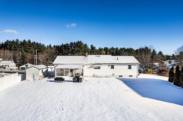 1100 Goffstown Road, Manchester, NH 03102