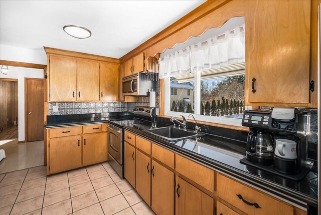 1100 Goffstown Road, Manchester, NH 03102