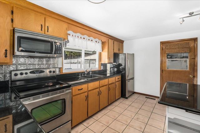 1100 Goffstown Road, Manchester, NH 03102