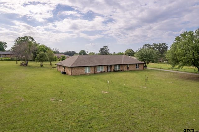 2201 Ridgley Drive, Flint, TX 75762