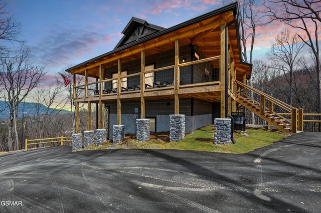 2247 Headrick Lead, Sevierville, TN 37862