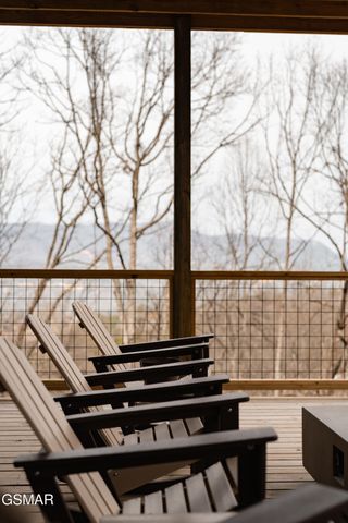 2247 Headrick Lead, Sevierville, TN 37862