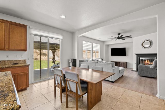 2728 Hornbeam Road, Palmdale, CA 93551
