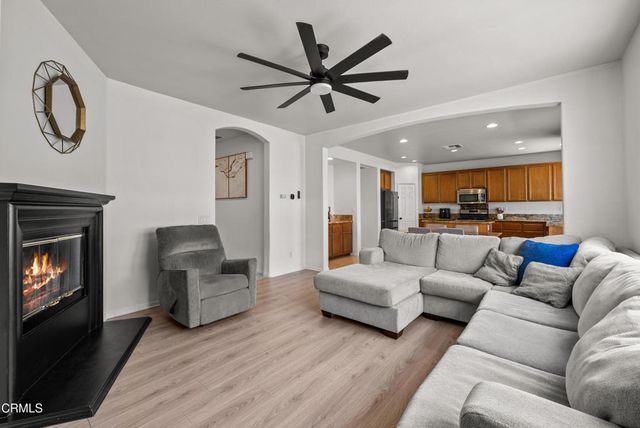 2728 Hornbeam Road, Palmdale, CA 93551