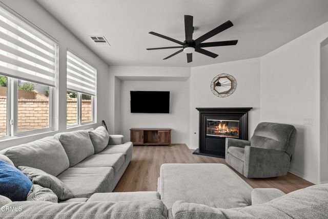 2728 Hornbeam Road, Palmdale, CA 93551