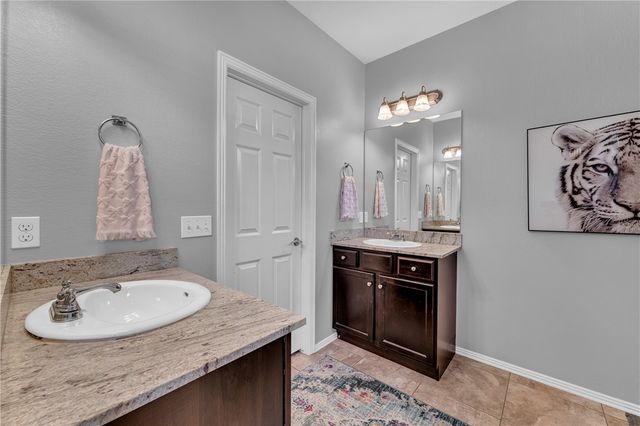 632 N Longfellow Lane, Fayetteville, AR 72704