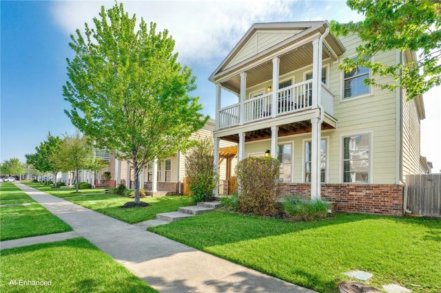 632 N Longfellow Lane, Fayetteville, AR 72704