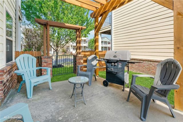632 N Longfellow Lane, Fayetteville, AR 72704