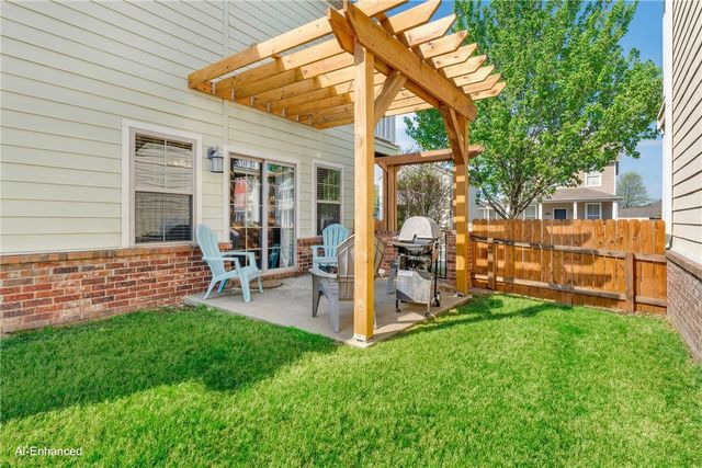 632 N Longfellow Lane, Fayetteville, AR 72704