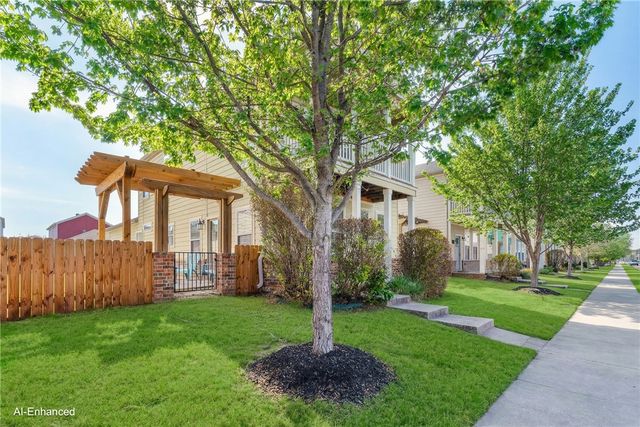 632 N Longfellow Lane, Fayetteville, AR 72704