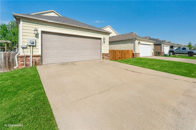 632 N Longfellow Lane, Fayetteville, AR 72704