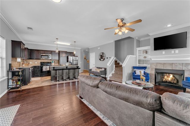 632 N Longfellow Lane, Fayetteville, AR 72704