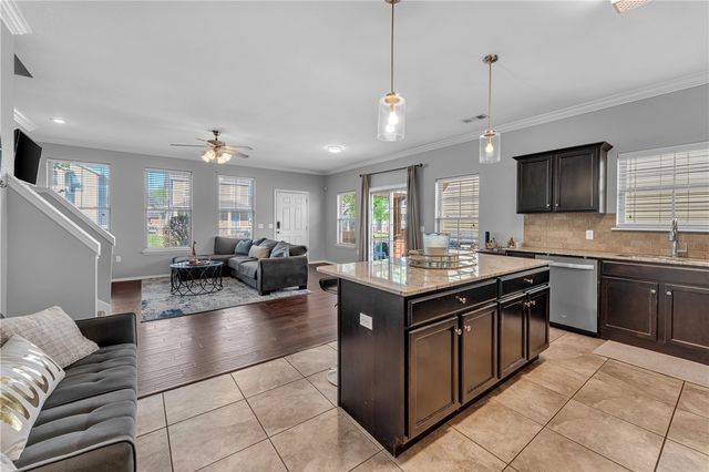 632 N Longfellow Lane, Fayetteville, AR 72704