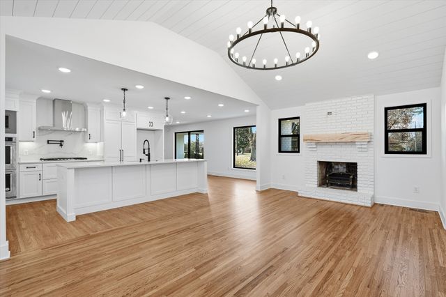 283 Lake Terrace Dr, Hendersonville, TN 37075