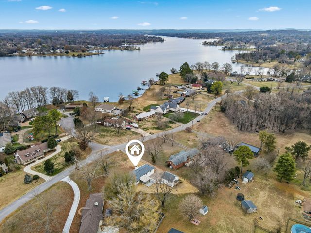 283 Lake Terrace Dr, Hendersonville, TN 37075