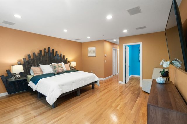 94 Mayfair Dr, Westwood, MA 02090