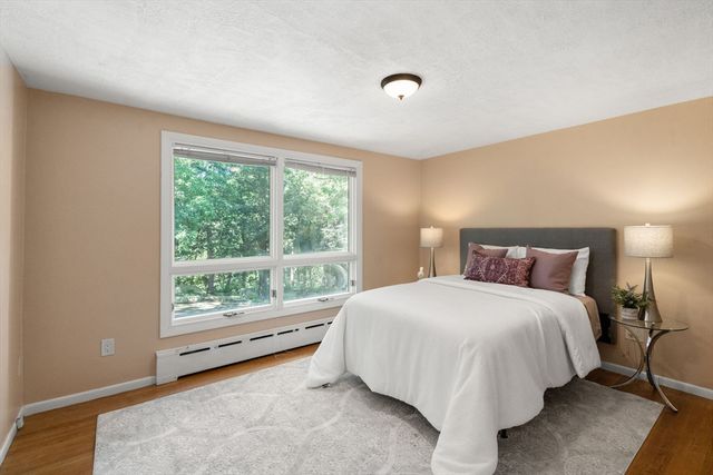 94 Mayfair Dr, Westwood, MA 02090