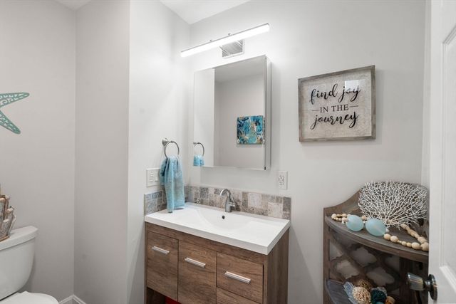 94 Mayfair Dr, Westwood, MA 02090