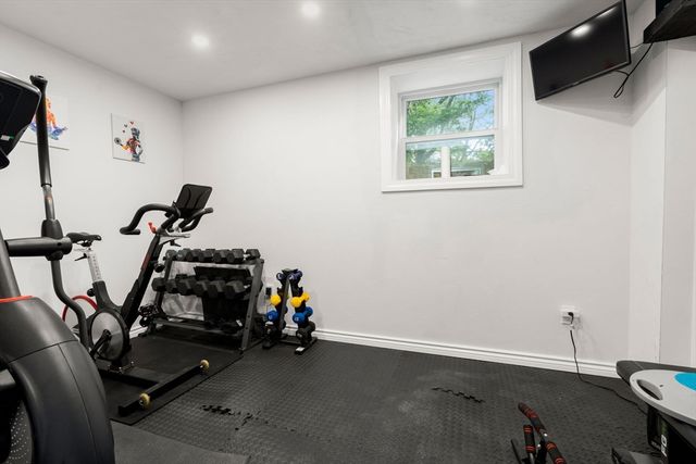 94 Mayfair Dr, Westwood, MA 02090