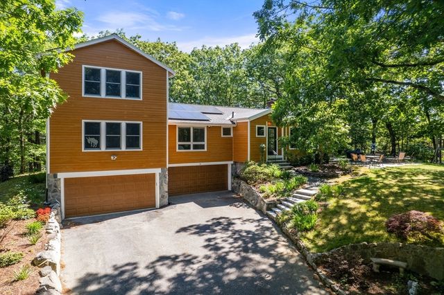 94 Mayfair Dr, Westwood, MA 02090