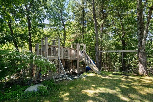 94 Mayfair Dr, Westwood, MA 02090