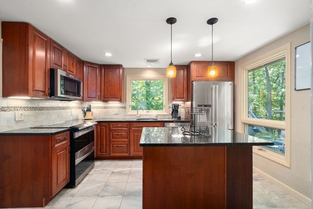 94 Mayfair Dr, Westwood, MA 02090