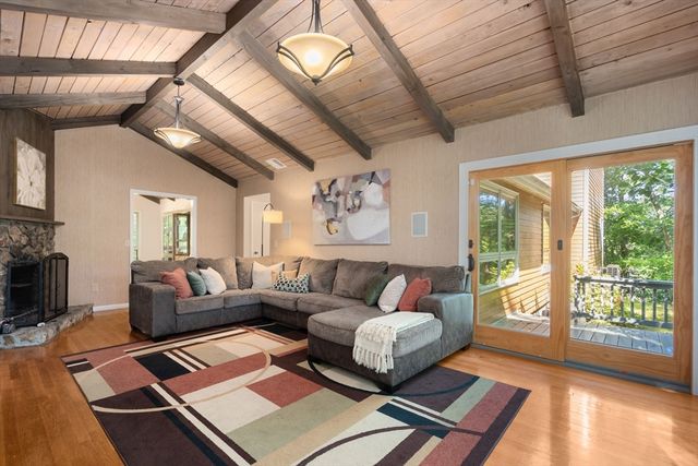 94 Mayfair Dr, Westwood, MA 02090
