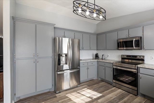 103 SE Churchill Way, Lawton, OK 73501