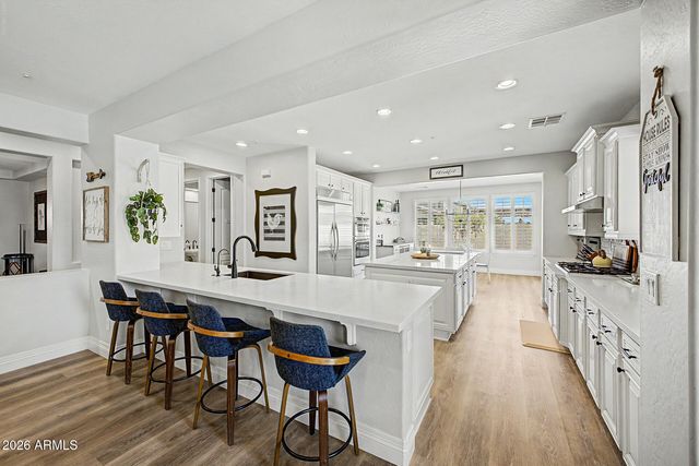 13091 W CHUCKS Avenue, Peoria, AZ 85383