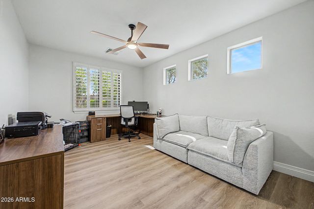 13091 W CHUCKS Avenue, Peoria, AZ 85383