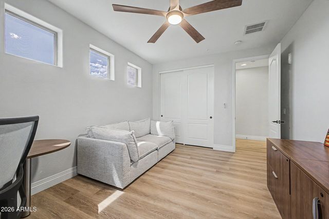 13091 W CHUCKS Avenue, Peoria, AZ 85383