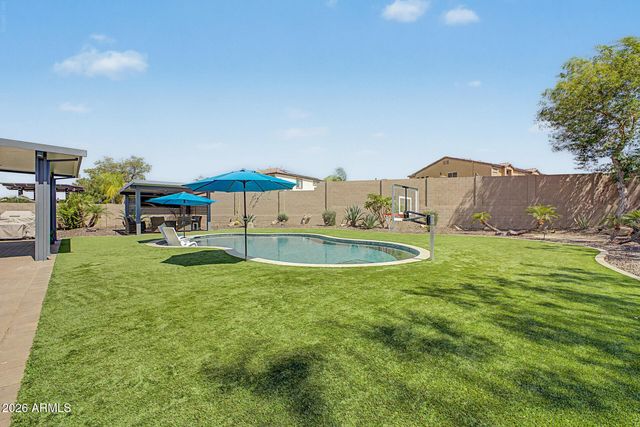 13091 W CHUCKS Avenue, Peoria, AZ 85383