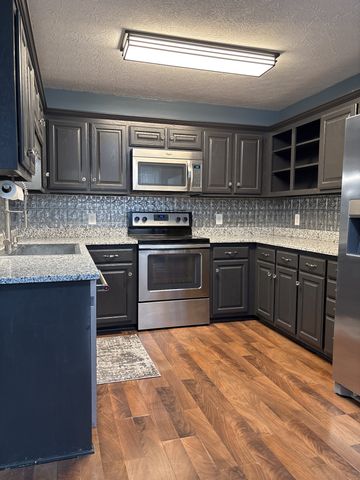 1543 Joanne Cir, Lewisburg, TN 37091