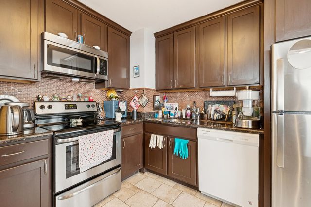 6171 N Sheridan Road 2601, Chicago, IL 60660