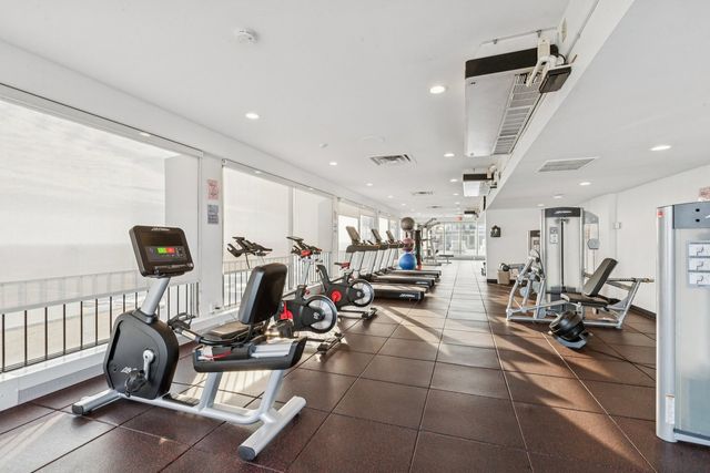 6171 N Sheridan Road 2601, Chicago, IL 60660