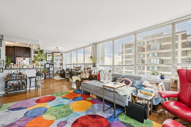 6171 N Sheridan Road 2601, Chicago, IL 60660